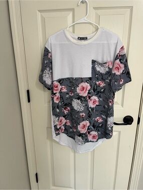 Urban Edge White & Gray Floral Pocket Tee with Pink Roses